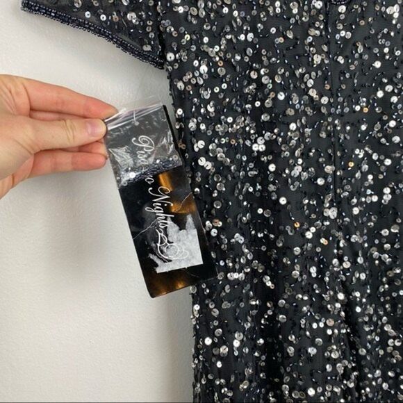 Pisarro Nights Beaded Short Sleeve Maxi Dress Evening Gown Gray Size 2 NWT - Picture 7 of 9